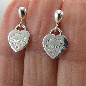 NEW Mini Heart Teardrop Stud Earrings Return to Tiffany & Co Solid 925 Silver